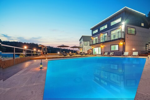 태안 라르고펜션