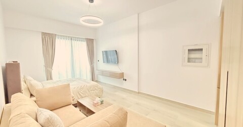 스타일리시 스튜디오, 수영장 전망, JVC 엘리제 3