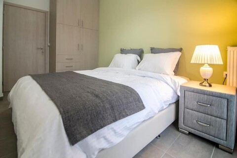 다운타운 현대적인 2층 건물