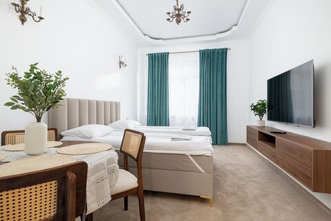 렌트플래닛, 아파트먼트 흐미엘나