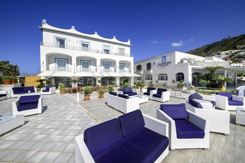 호텔 테르메 산 미켈레 & 스파, 월드호텔 디스팅티브