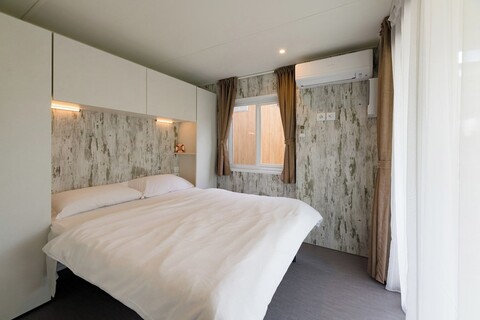 홀리데이 라지세 가르다