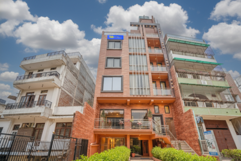 FabHotel Raghav Raj Inn - Bharat Kala Bhavan