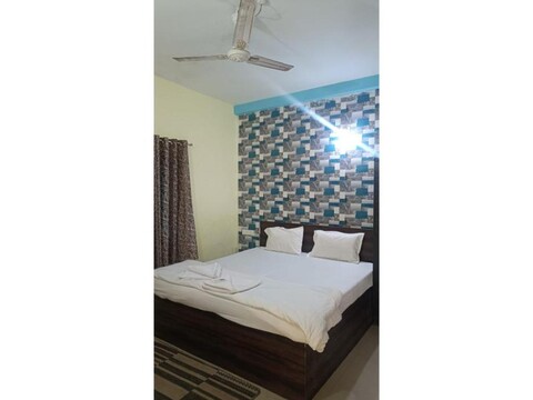 DhamStay Hotel Jagannath Palace Near Beach Puri