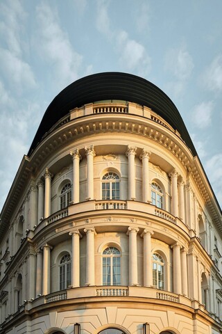 래플스 에우로페이스키 바르샤바