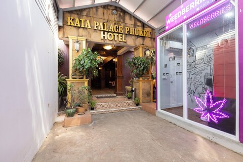 카타 팰리스 푸켓 호텔