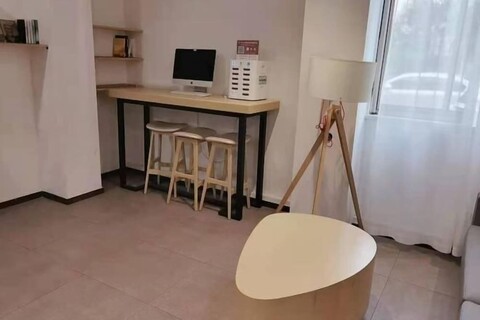 Hanting Hotel (Shanghai Gonglu)