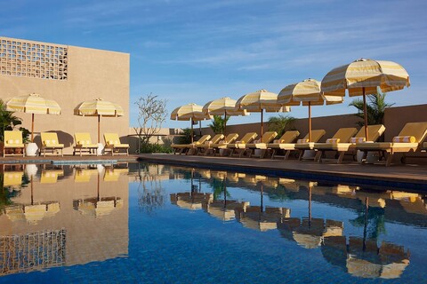 클레오 세미냑, 하얏트의 JdV의 일부