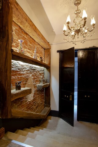 웨스트 팰리스 호텔