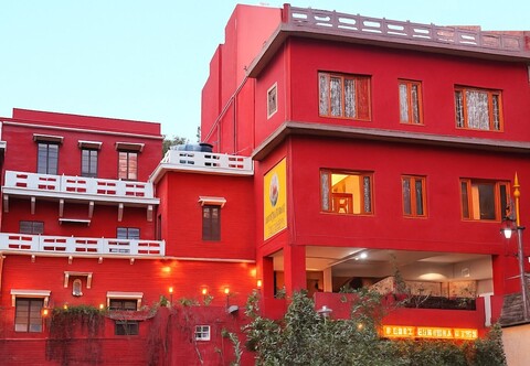 호텔 아난다 카시