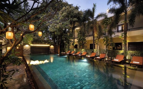 더 문 레지던스 & 스파