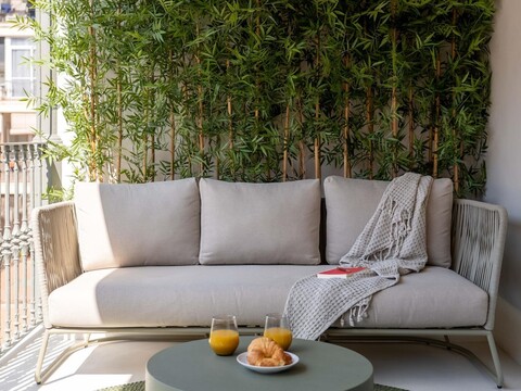 테라스가 있는 화려한 3베드룸 아파트먼트