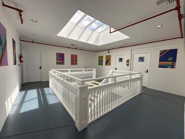 The Art Nook Creative Hostel Room in the Heart of Hollywood Los Angeles