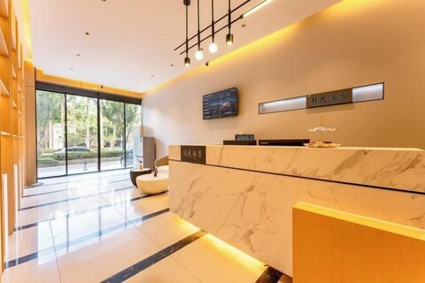 Shenzhen Guihua Hotel (Fubao Subway Station Branch)