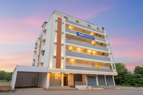 FabHotel Metro - Nr Secunderabad Railway Station