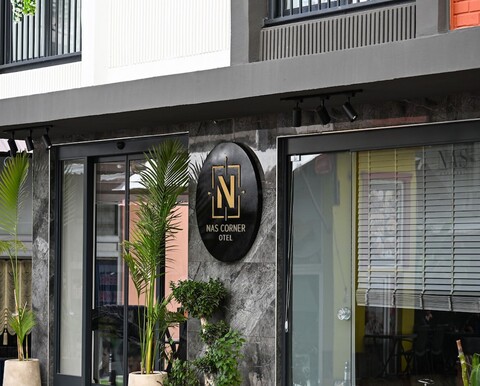 나스 코너 호텔