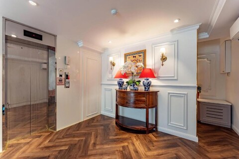 골든 로터스 호텔 앤 아파트먼트