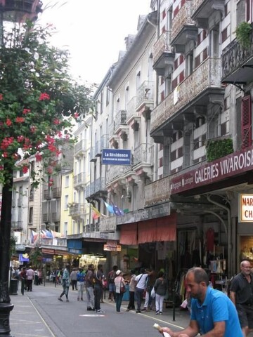 라 레지던스 오 베르소 드 베르나데트