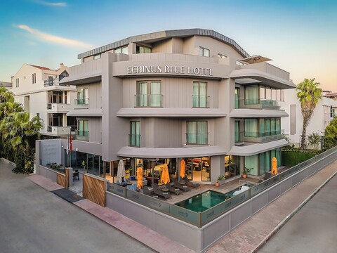 에키누스 블루 호텔