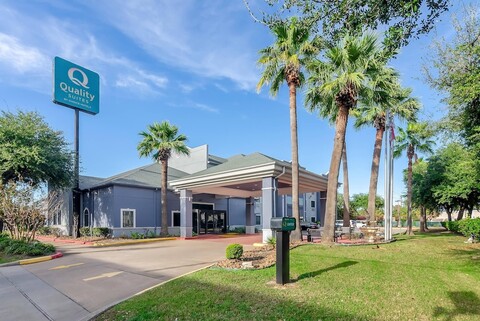 퀄리티 스위트 휴스턴 NW 사이-페어