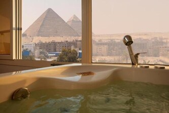 Rosetta Pyramids Inn