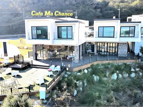 남해 마샹스 펜션