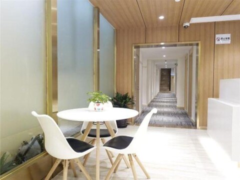 Hi Inn (Shanghai People's Square Nanjing West Road)