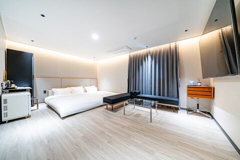 강릉 호텔 얌(YAM) 강릉역점