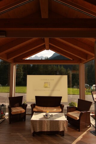 알베르고 리스토란테 카치아토리