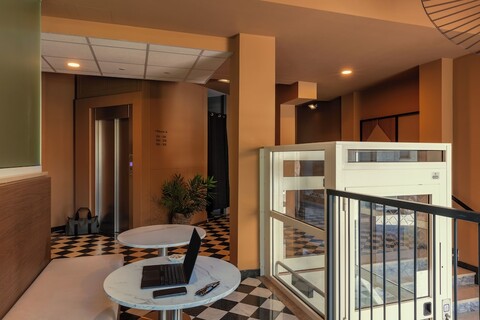 밥 W 밀라노 티치네세