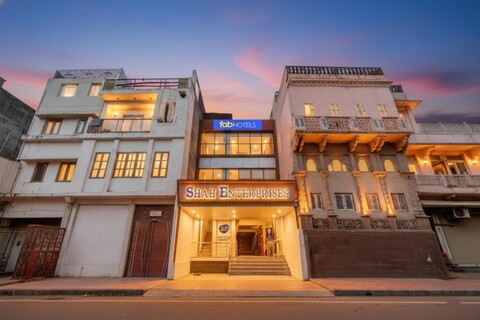 FabHotel Shivkashi Inn - Dasaswamedh Ghat