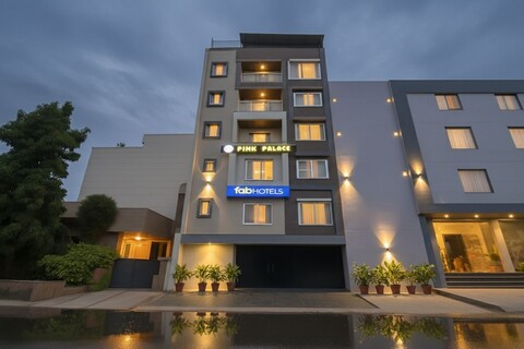 팹호텔 핑크 팰리스 라자 파크