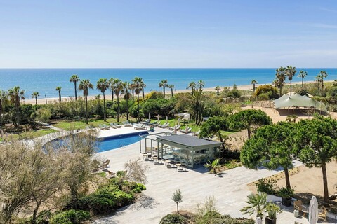 사바틱 가바 마르, 바르셀로나, 트리뷰트 포트폴리오 호텔