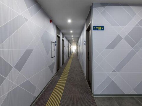 7 Days Premium Hotel (Zhuhai Qinglu Road Grand Theater)