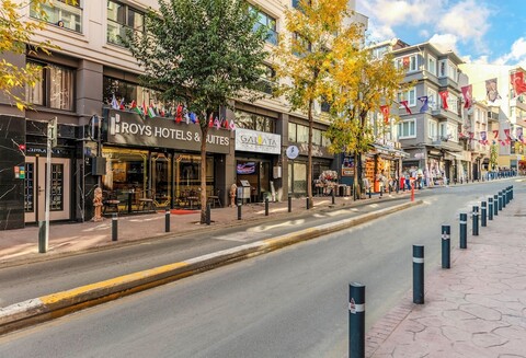 로이스 호텔 앤드 스위트