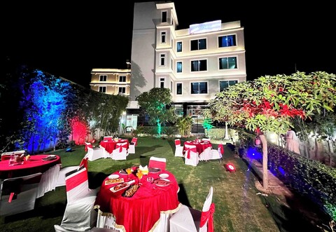 더 쇼바 에스테이트 골드