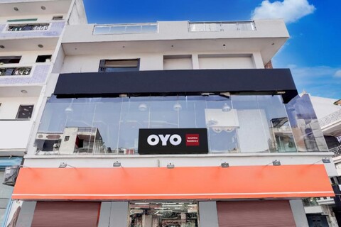 Hotel O by OYO AK CONTINENTAL
