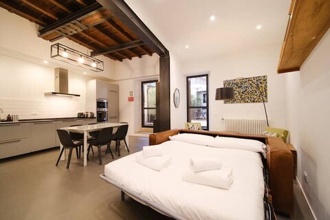 로마 세르펜티 몬티 지구 중심 아파트 (Serpenti)