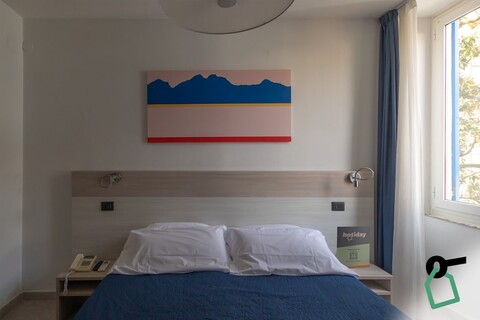 홀리데이 라 스페치아 첸트랄레