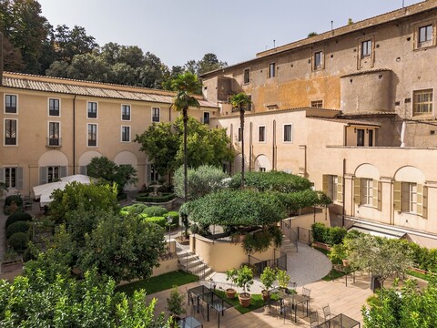 돈나 카밀라 사벨리 – V리트리트