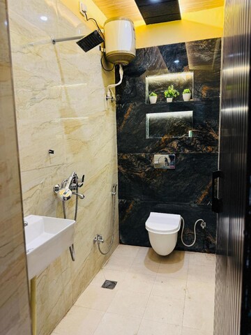 Golden palace hotel 🏨🛍️📞🙏