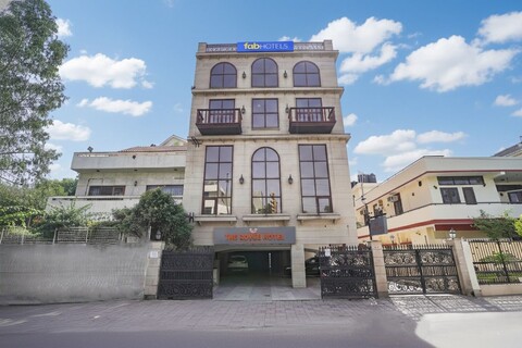 팹호텔 NFC 로얄