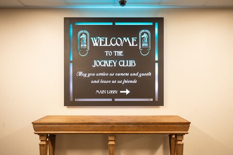 스트립에서 함께 머무세요 - 뷰가 있는 6개의 편안한 침대!