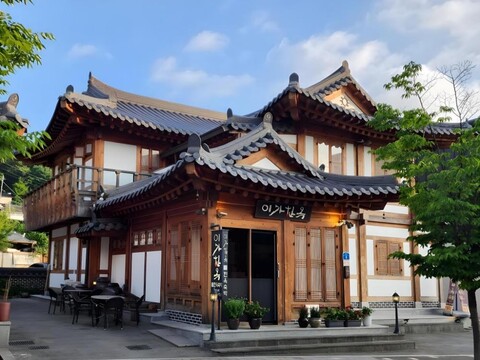 Iga Hanok-Awarded Architectural Culture Award