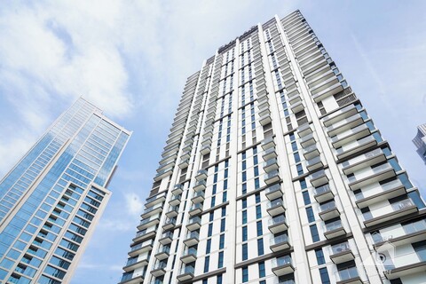 부르즈 크라운 다운타운의 럭셔리 2베드룸 아파트먼트