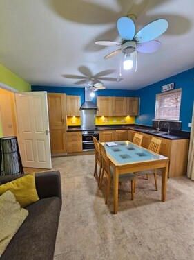 Barking Academy Central guest house