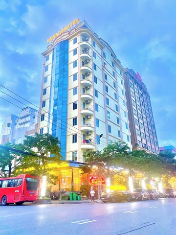 케니 호텔 하롱