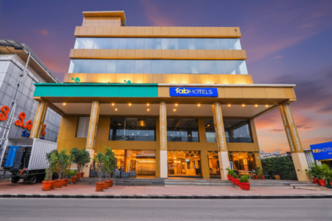 FabHotel High Rise Suites