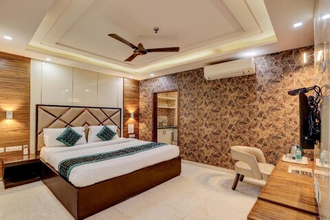 Hotel HD Luxury HomeStay- Lajpat Nagar Market