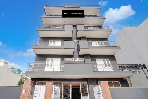 Super Townhouse DLF Phase-4 MG Road Cyber Hub